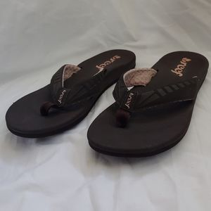 Woman's Reef sandals